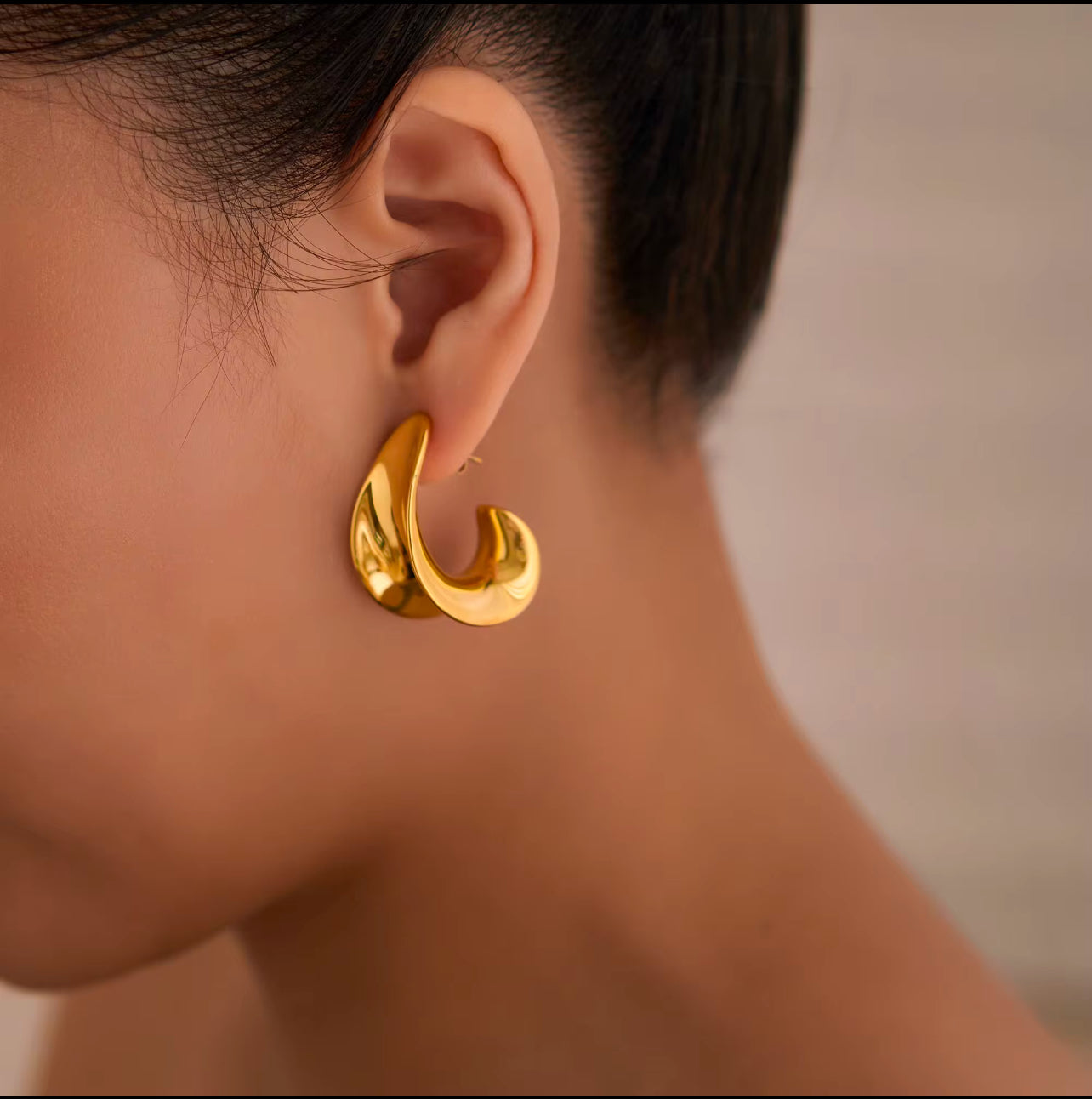 ADORA EARRINGS