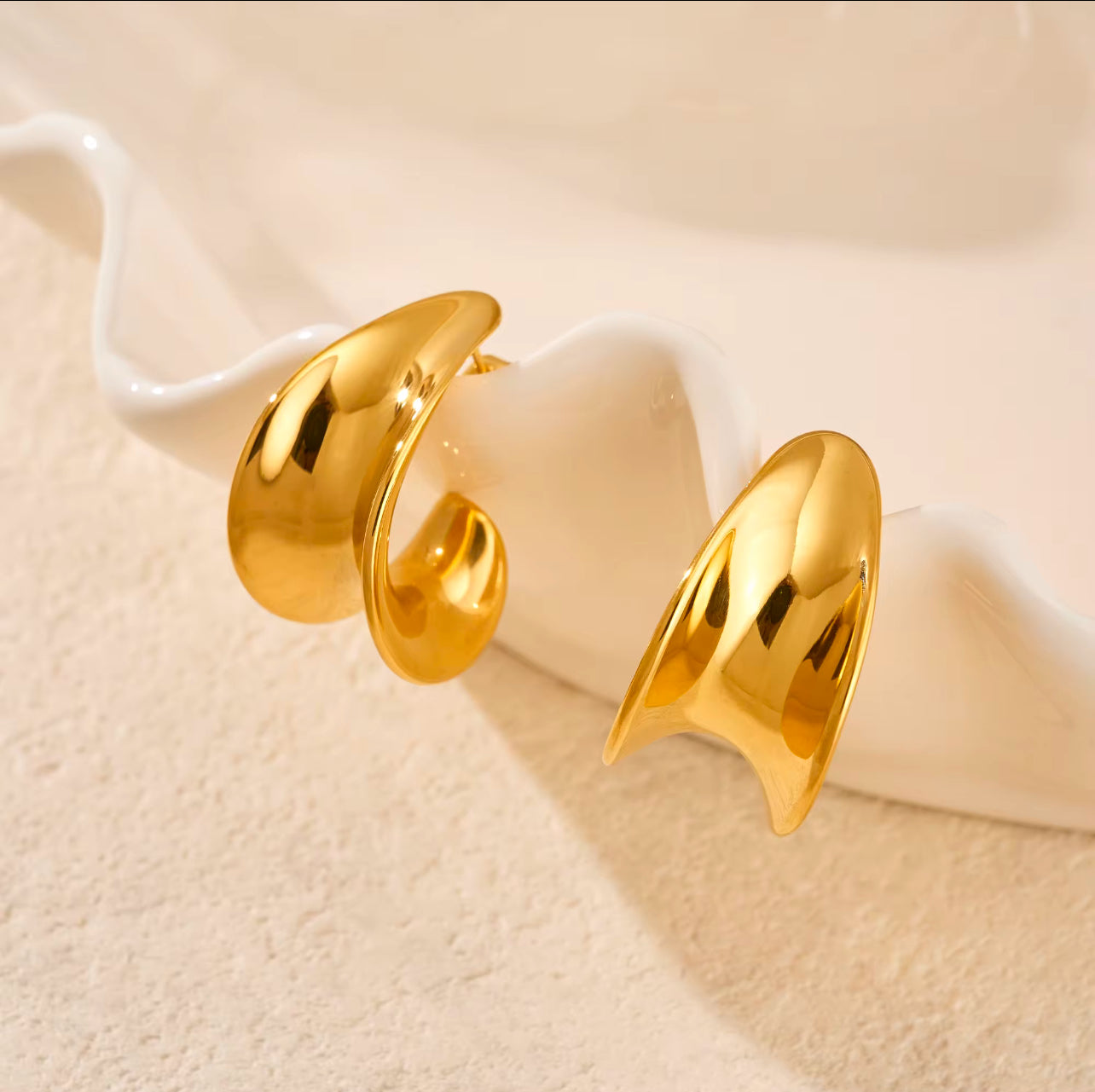 ADORA EARRINGS